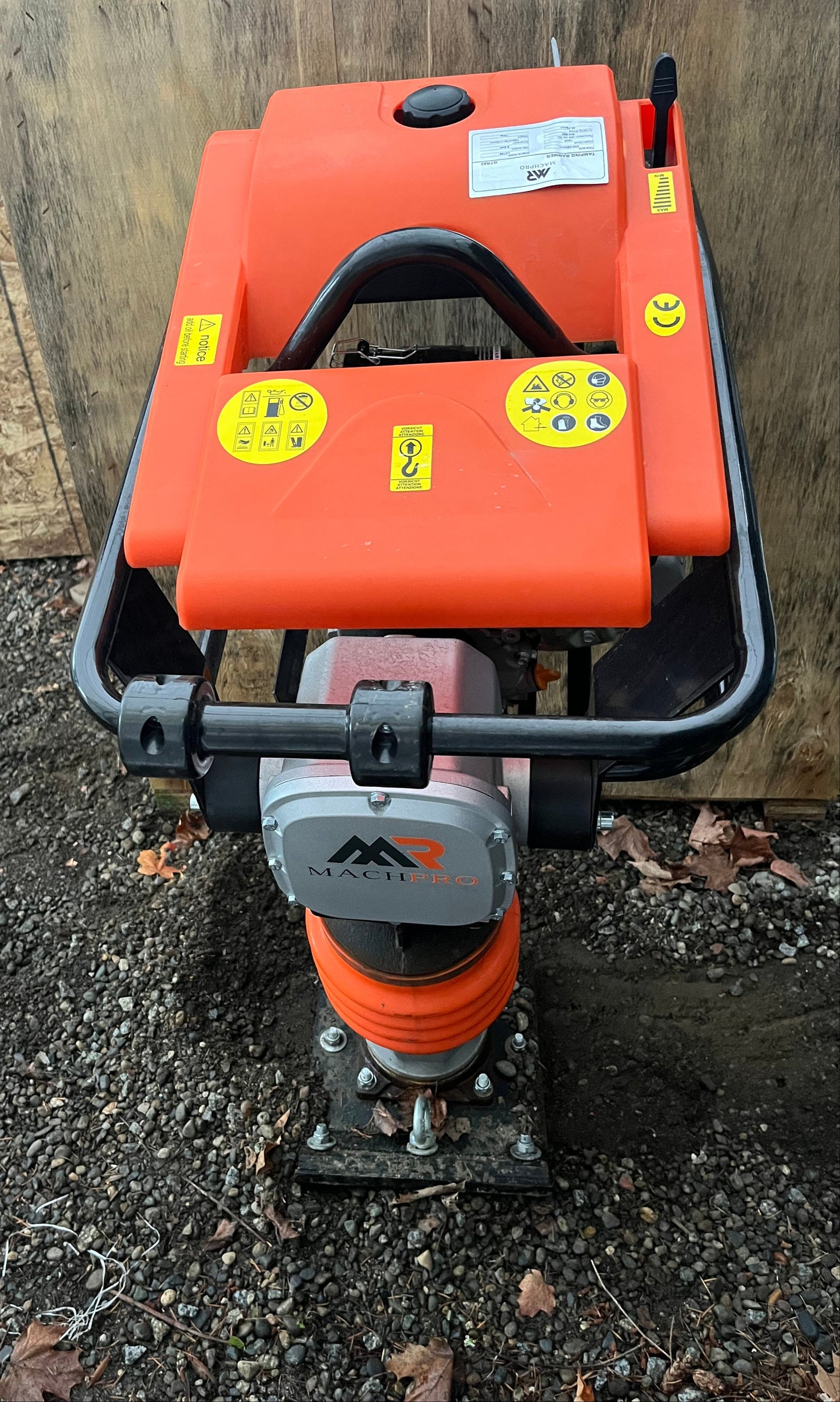 MACHPRO GTR-80 JUMPING JACK COMPACTOR