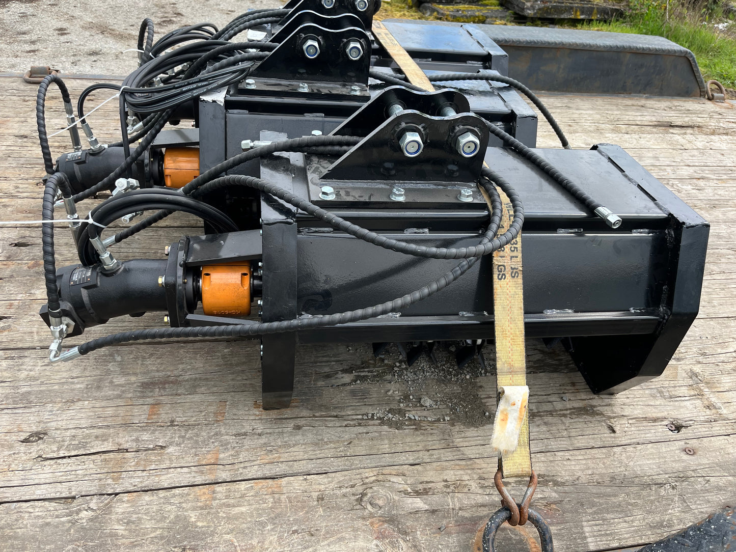 FLAIL 24" HYDRAULIC MINI EXCAVATOR FLAIL MOWER/BRUSH MOWER.